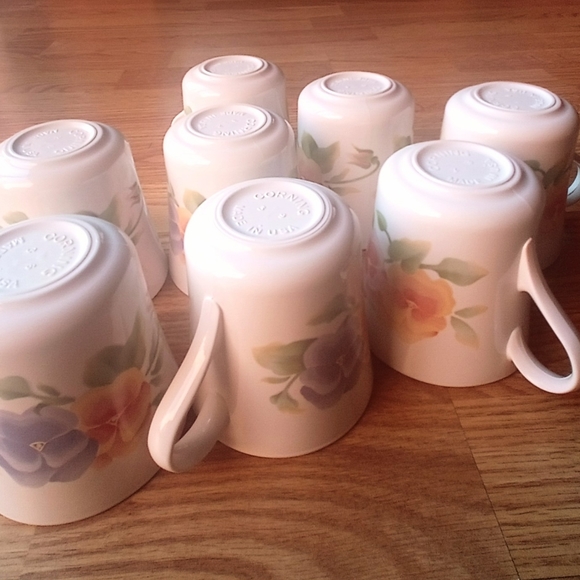 *Vintage Corning Wear, Corelle,  Summer Blush pattern, 8 cups, 8 saucers - Picture 11 of 16